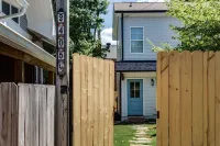 Village View- walkable to NC State & Cameron Village -Pet Friendly