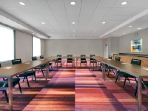 Home2 Suites by Hilton Utica Hoteles en Utica