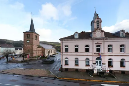 Spacious gîte near Géradmer