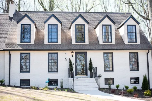 Large Upscale Paris Mountain Home with a Hot Tub