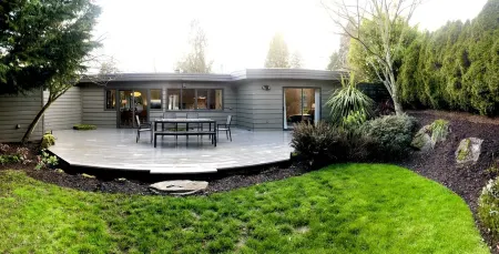 Hidden Gem Secluded Garden Oasis Family Getaway Отели в г. Роли Хилс