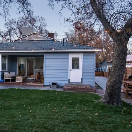 3 bedroom 2 bath private house,walkable to restaurants, shops, and breweries.