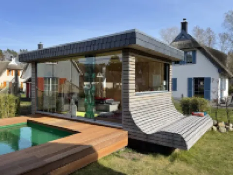 Thatched cottage for 8 people with an outdoor pool, near the beach & forest, sauna