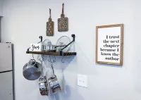 Cozy Studio condo with pool, nightlife and restaurants!