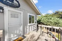 Julian Cafe Family Cottage - Includes Breakfast at The Julian Cafe & Bakery