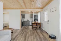 Completely renovated 2 bedroom apartment in quaint Celina
