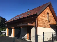 Duplex in House for 4-6 People - View of Lake Annecy - Beach 200 m Away Hotel a Menthon-Saint-Bernard