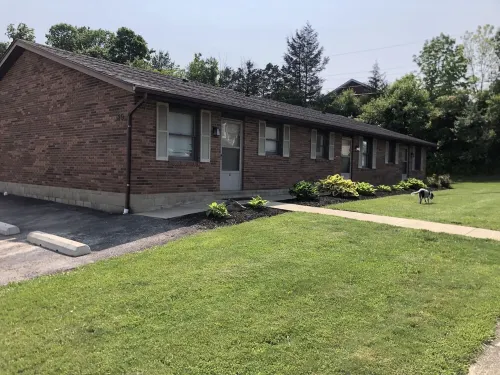 Carey Villa I..5 minutes to WEC and Wilmington College..10 min to Roberts Center