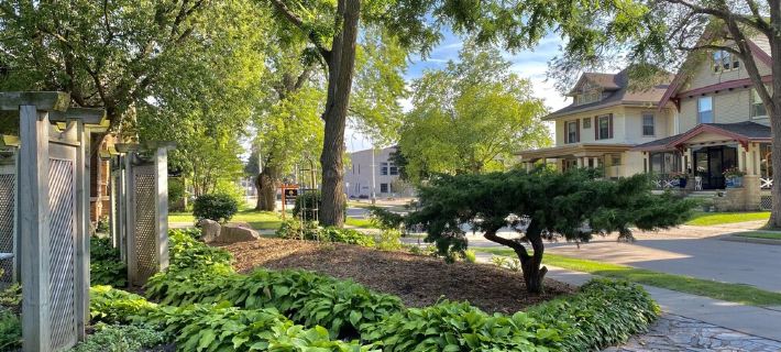 Entire Victorian Mansion - Near Main St & Farmer’s Mkt - Sleeps12 Ξενοδοχεία στην πόλη Oshkosh