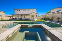 Beautiful 5 BR house with Olympic size Pool and SPA in Indio