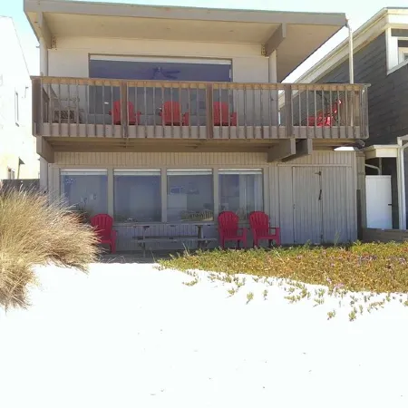 Oceanfrontstays.Com-  Sleeps 6 - Ask Me about Discounts - Sorry No Pets Allowed