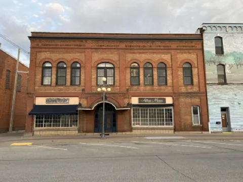 Four Eleven Suites a Vintage Renovation in Downtown Vinton Hotels in 