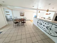 ⭐ Spacious and Bright , Very Close to Beach! ⭐