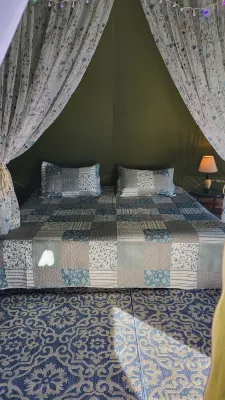 Eagle's Nest Cabin / Sibley4 Tent combo @EvansCliff hot tub canyon views