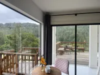 Sweeping Views, Private Deck,  Outdoor Spa, Unit #2