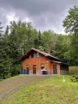Trailside at Middle Pond