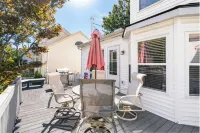 Minutes to Polaris Mall, Cozy 3bd Home, Large Backyard w/ Games Hotels in Columbus City Township