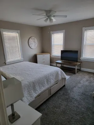 Cozy Kings Island Getaway! Less than 5 minutes to kings island great wolf!