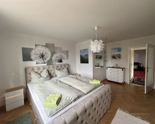 Bright, modern, large vacation apartment on a south-facing slope in a climatic health resort Hotels in Friedrichroda