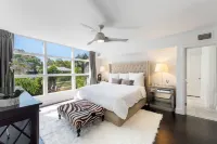 Tampa's #1 Rated Private 1 Acre Luxury Estate- Stunning Pool Spa-Best Location!