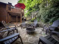 Lookout Point Cabin-Long Range Mt View-PAVED ROADS-Hot tub-Fire Pit-Dog friendly