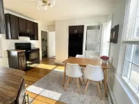 Classic New England 1st Floor 3 BR Downtown Brunswick