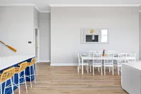 House on Catho and Moonee Beach. Special Book 2 Nights Stay