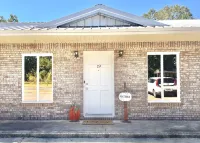 19 Green Acres Cozy Apartment