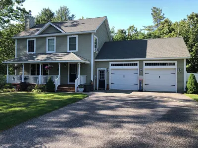Family Friendly Home w/Pool. Close to Beaches, Shopping, I-95, Amusements & More Hotels near Cabela's