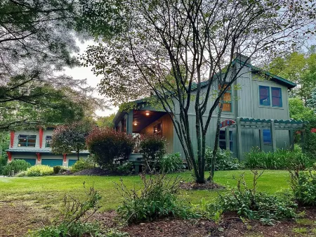 Hummingbird Hideaway