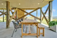 Sound Front Cottage- Sunsets, Private Dock & 2 Min Walk to Beach.