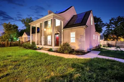 Memphis Modern Luxury | 10 Min to Beale St!