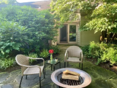 Relaxing oasis 5 min to Navy Stadium, St John’s, Naval Academy & Downtown