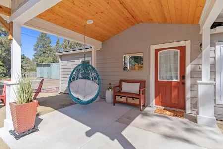 Cute, Quiet & Private Bungalow - Newly Remodeled