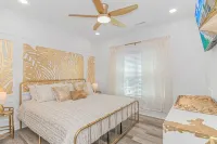 New Beautiful Home @ Ocean Lakes Family  Campground! BE THE FIRST TO RENT! Отели рядом с достопримечательностью «South Strand Recreation Center»