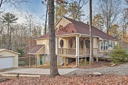 Lake Murray Lake Front Home W/Kayaks , close to Dreher Island