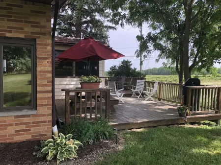 Vineview Inn-Farm Experience in the Heart of Wine Country-ice wine festival area