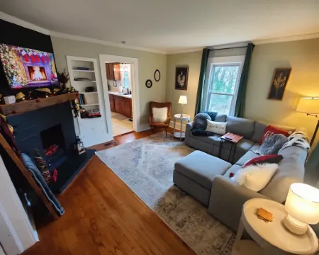 Charming Vintage Home Hotels in Green County