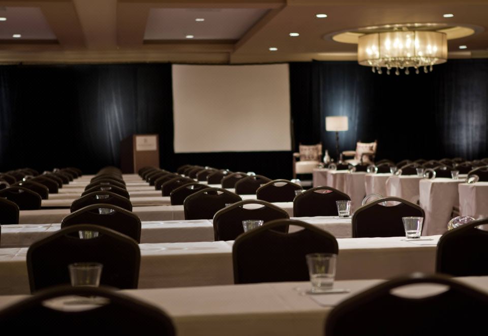 5. 르네상스 뉴어크..