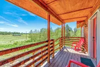Soak, Hike, Brew: Pet-Friendly Mountain Escape