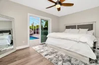 The Bay Beach House: Boat/Jetskis