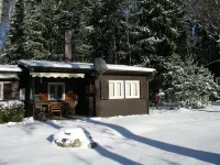 Cottage on the lake with lake view Hotel dekat Mooskapelle