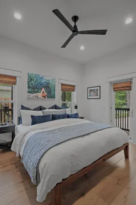 Modern Cottage close to Grayton Beach, Seaside and Watercolor.