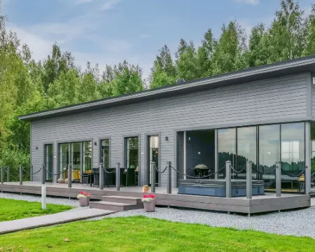 Villa karhenhelmi 于勒耶爾維酒店