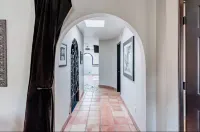 10/10 Rated - 100+ Reviews. Heated Pool/Hot Tub. Pickleball Nearby. Home Office