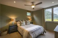 Owl Meadows LUX 3BR/3.5Bth Views, deck, fp; Walk to town, grocery EVERYWHERE