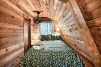 Winter Sale! Hot Tub! Great Location! Feels Secluded! 15min to GSMNP & PF! Hotels near Judy Jones Pottery
