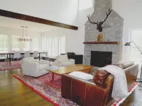 MODERN FARMHOUSE, Saugerties Woodstock, Deck, Fireplace, Fire Pit, WiFi, TV