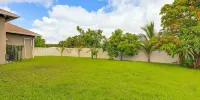 Spacious 4-bedroom house in pleasant Port St. Lucie with AC, WiFi