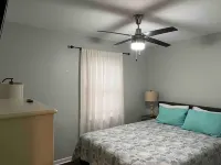 Perfect 2/1 beach duplex apartment in the heart of STA beach